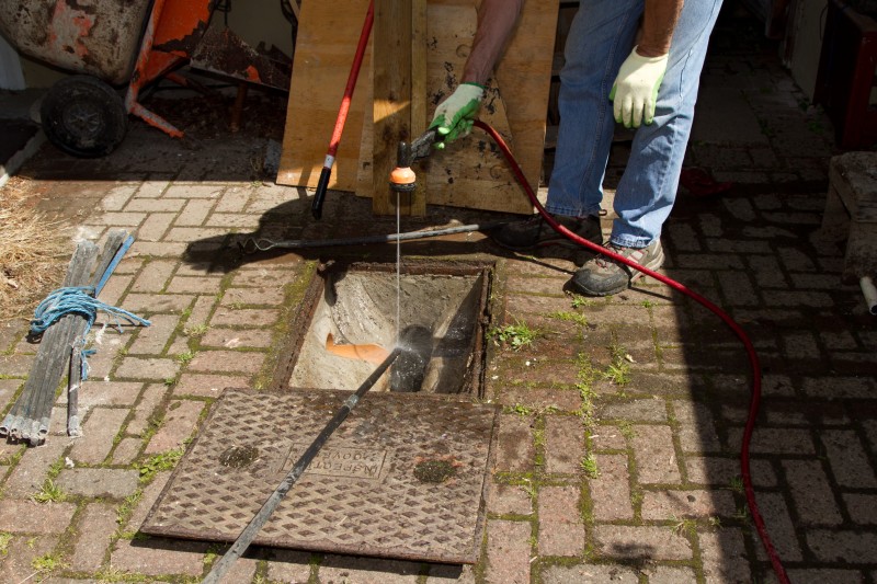 Drain repair work in Goffs Oak